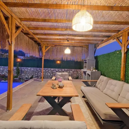 Vareste & Tas Mahal *