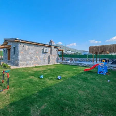 Vareste & Tas Mahal Villa *