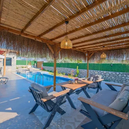 Vareste & Tas Mahal Villa