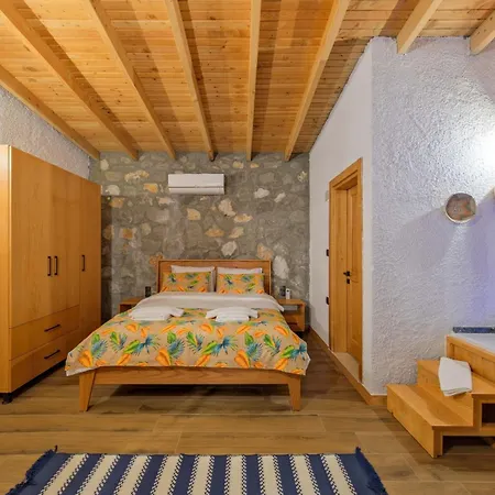 Vila Vareste & Tas Mahal