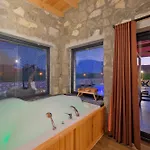 Vareste & Tas Mahal Villa *