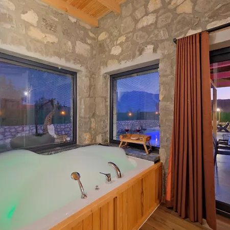 Vareste & Tas Mahal 빌라 *